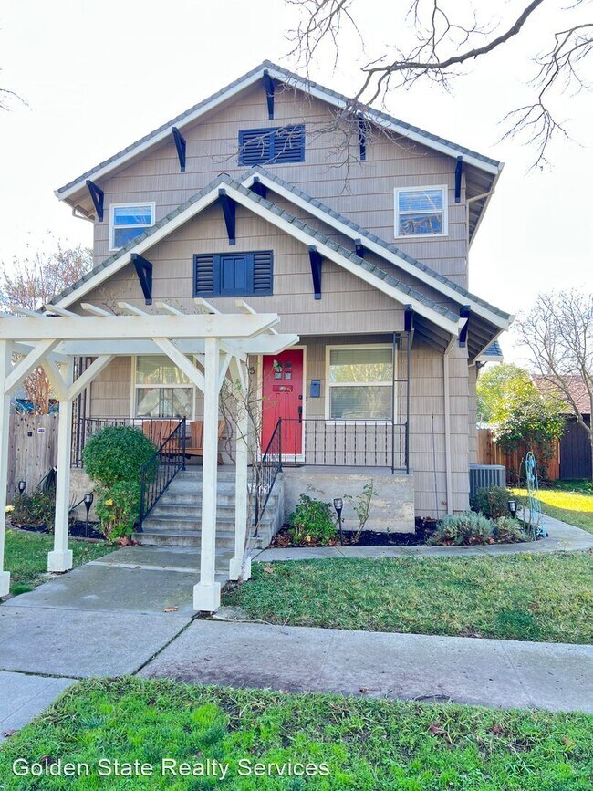 Building Photo - 4 br, 2 bath House - 525 Grove St