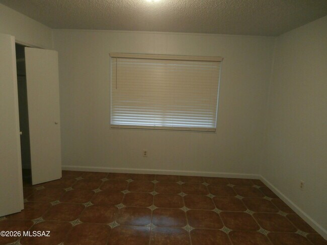 Building Photo - 248 S Paseo Lobo
