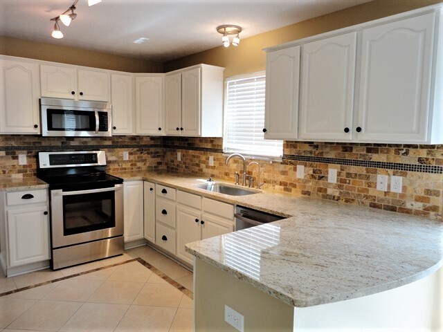 Building Photo - 109 Ewing Ct