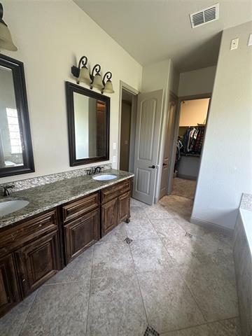 Building Photo - 3809 Brookridge Ct