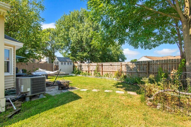 Building Photo - 3 Bed 2 Bath for Rent in Virginia Beach
