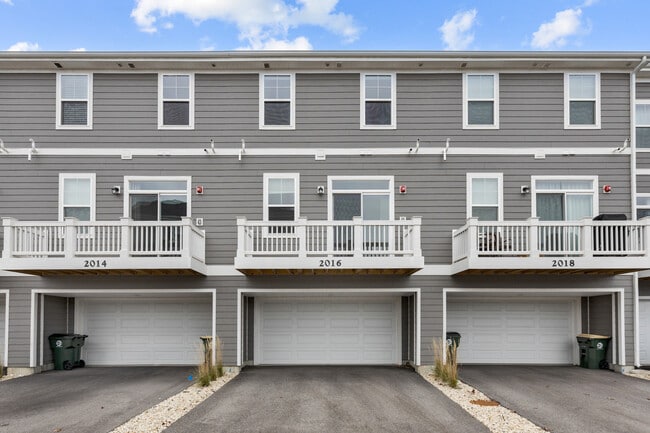 Building Photo - 2016 Yellowstone Blvd