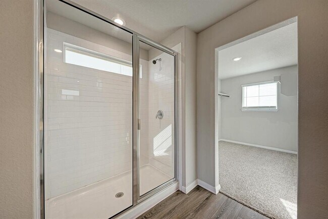 Building Photo - 1232 Vogel Dr