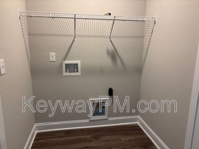 Building Photo - 2099 Denmark Ave SE