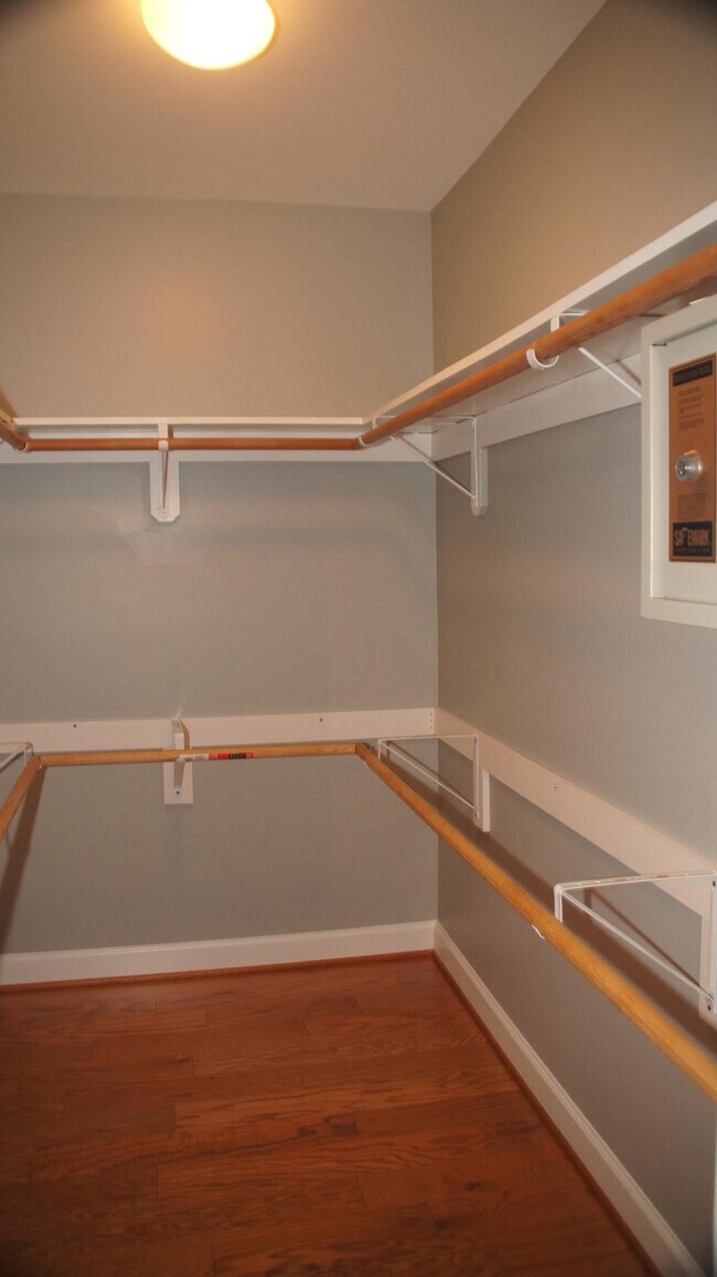 Walk in closet off master bedroom - 2102 Stephenson Ave SW