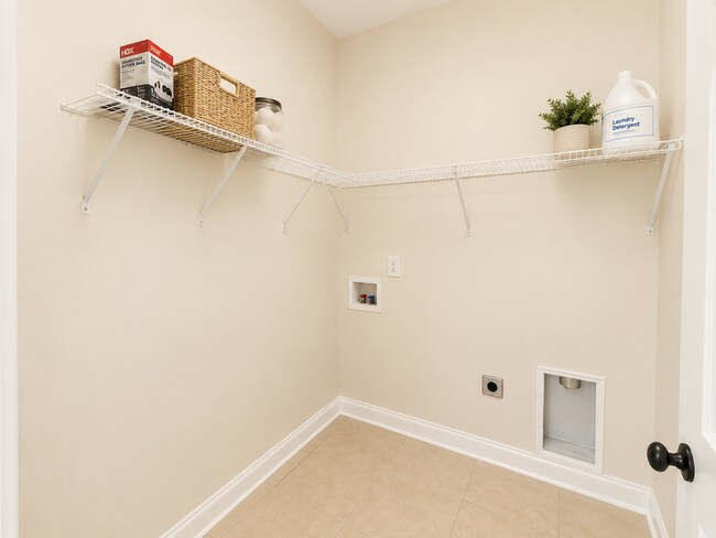 Building Photo - Spacious & Beautifully Maintained Home in a Quiet Cul-De-Sac