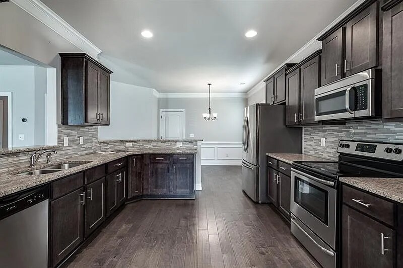 Building Photo - 614 Amaranth Trail