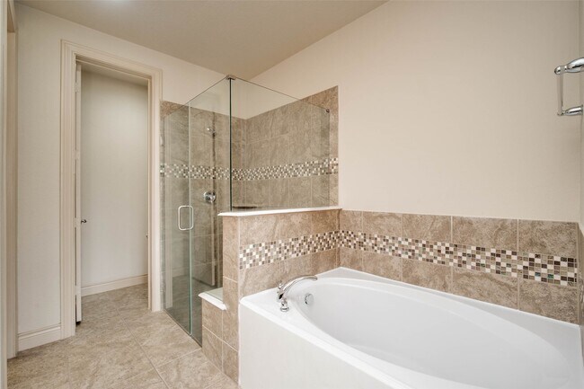 Building Photo - 24111 Valencia Ridge Ln