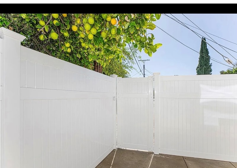 Building Photo - 6638 Lindley Ave