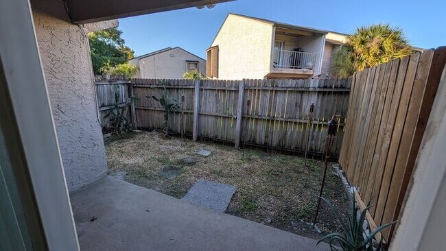 Building Photo - Two Bedrooms with terrace and fenced patio. Move in Special: Move before January 31sth for a secu...