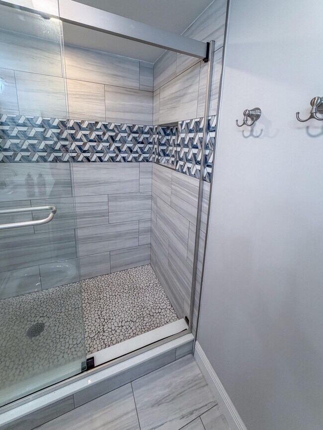 Building Photo - 10200 S Ocean Dr