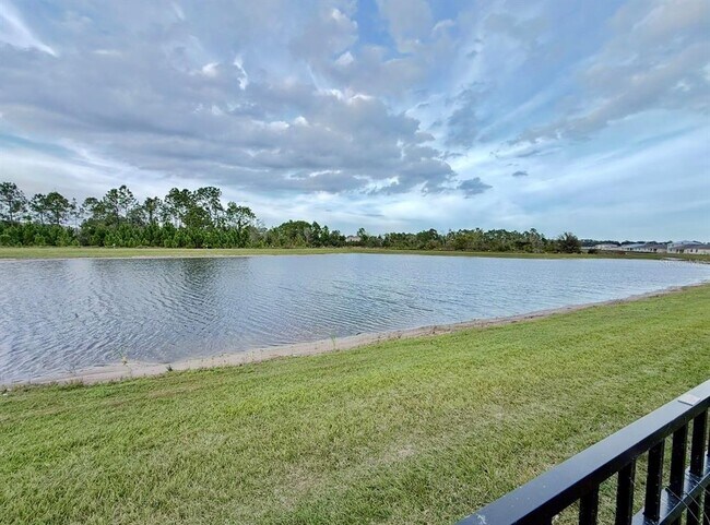 Building Photo - 2731 House Finch Rd