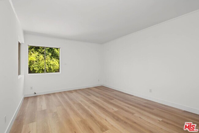 Building Photo - 16169 Sunset Blvd