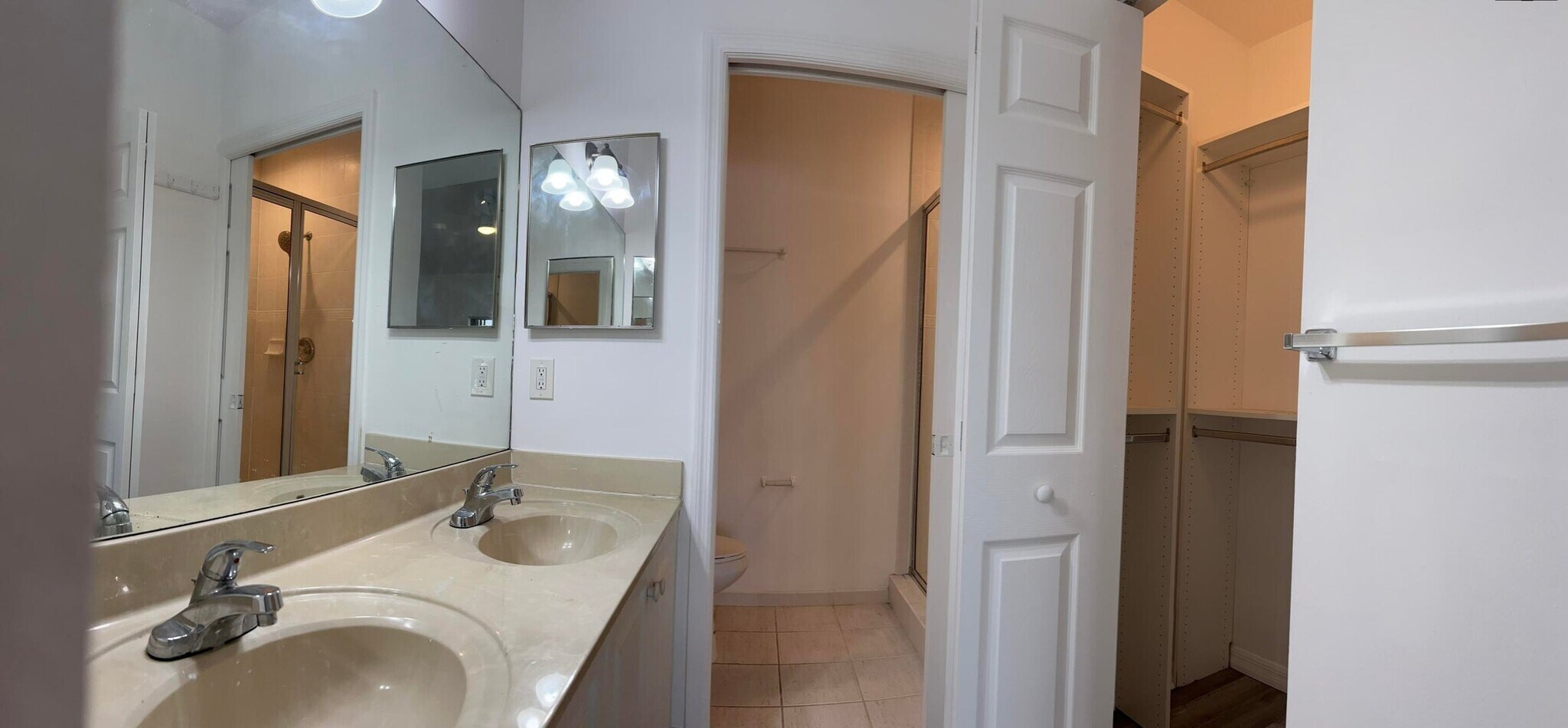 Building Photo - 10253 Via Hibiscus