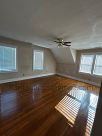 Building Photo - 622.5 S Locust St