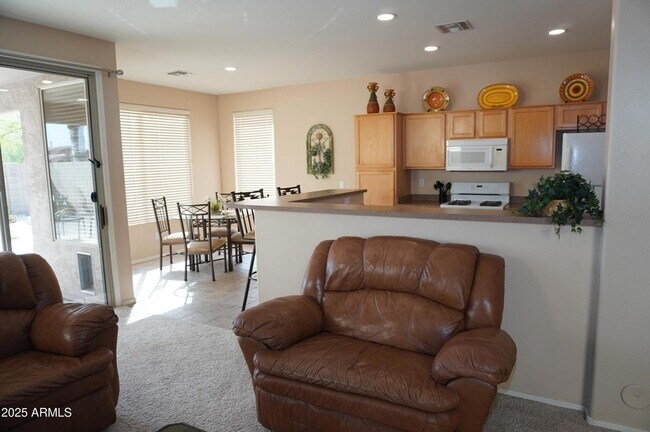 Building Photo - 1821 W Glenhaven Dr