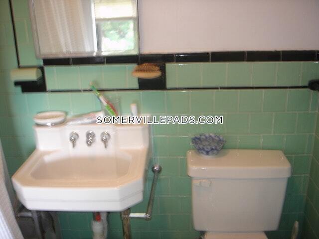 Building Photo - 279 Washington St