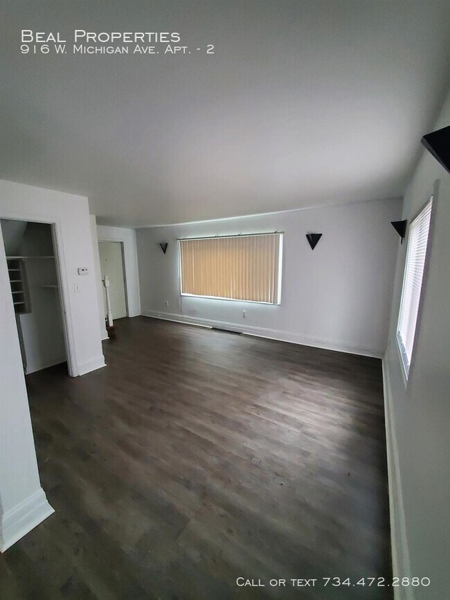 Building Photo - 916 W Michigan Ave