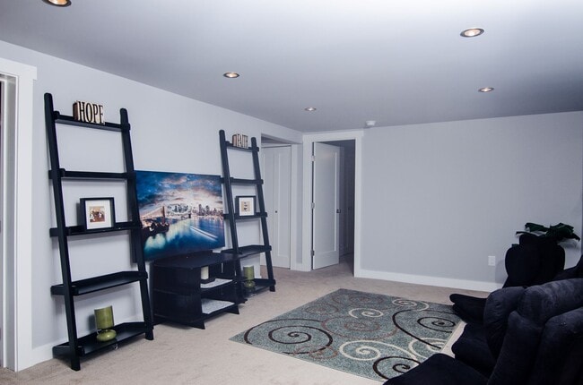 Building Photo - 4Bd/3.5Ba Seattle Home