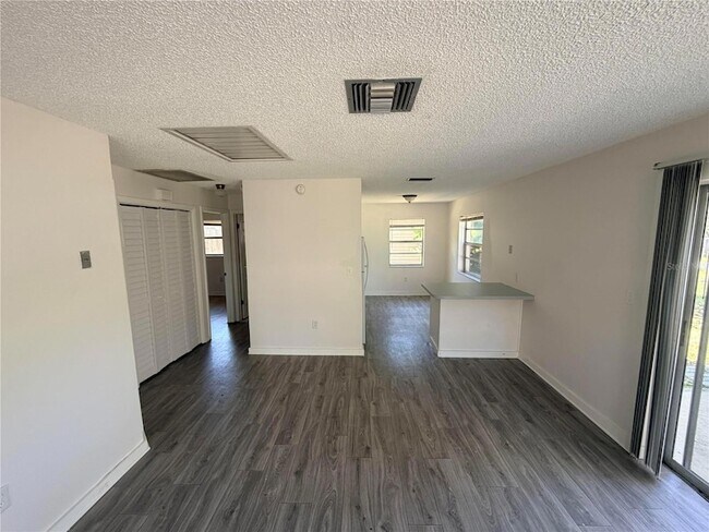 Building Photo - 7434 Chapel Ave