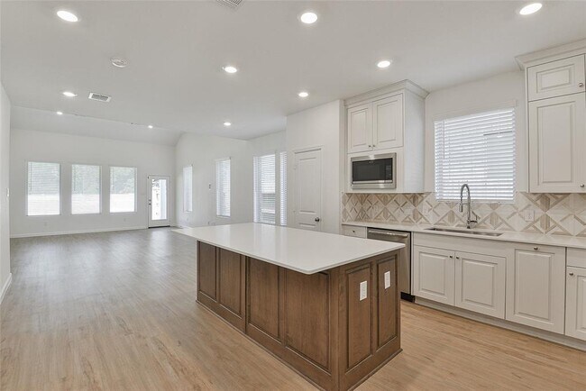 Building Photo - 4261 Waterlily Spg Wy