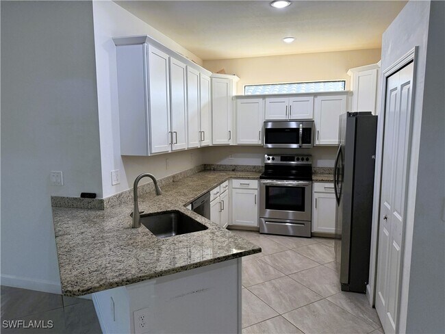 Building Photo - 14063 Winding Cedar Wy