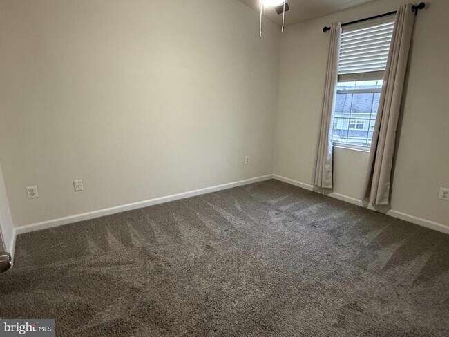 Building Photo - 20636 Albermarle Ln