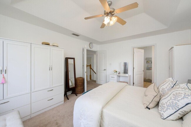 Building Photo - PRICE DROP!! Wonderful 4-Bedroom in Driftwood Estates