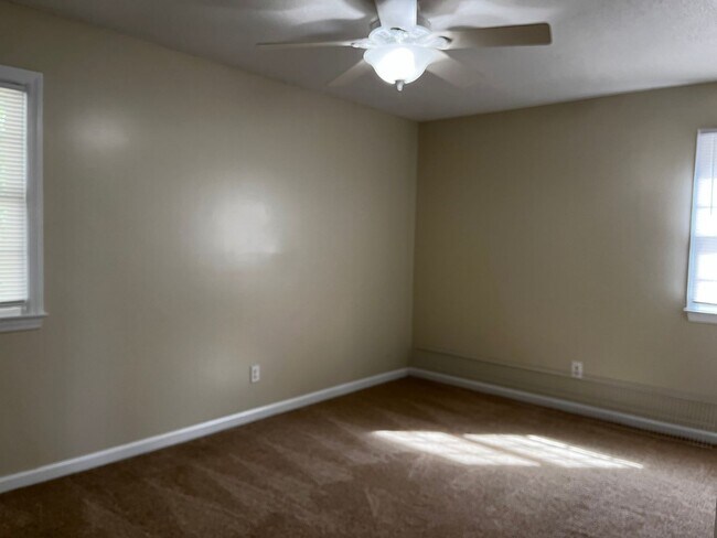 Building Photo - Ranch Style Single Family Home in New Bern