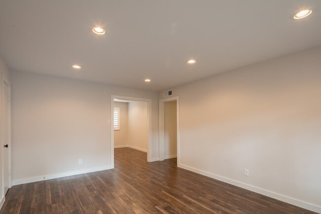 Building Photo - 4040 San Felipe St