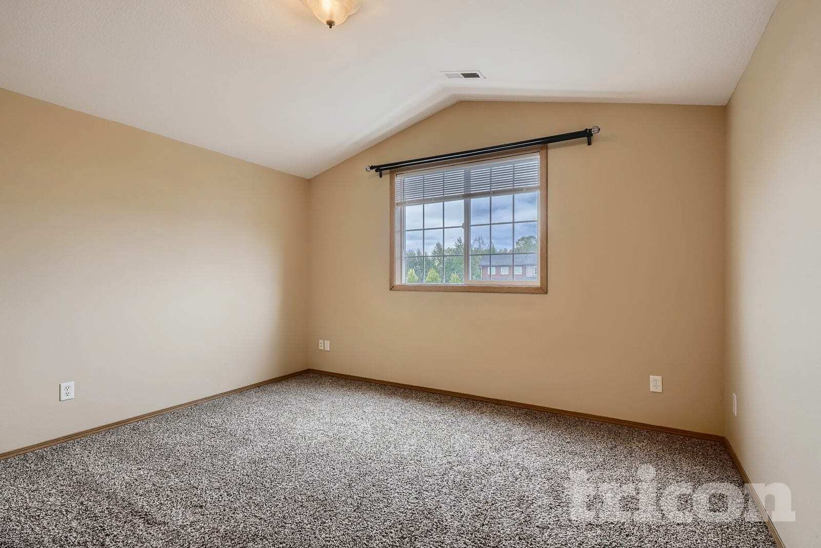 Building Photo - 1407 SW 7th Ct