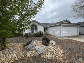 Building Photo - 532 Rawe Peak Dr