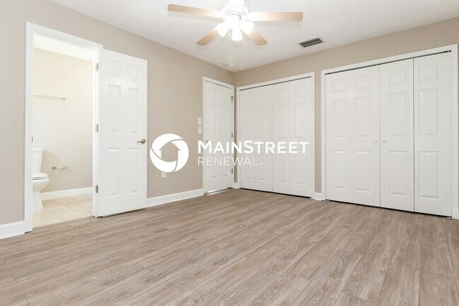 Building Photo - 3 Bedroom Pet-Friendly Home in New Port Richey, FL with Main Street Renewal