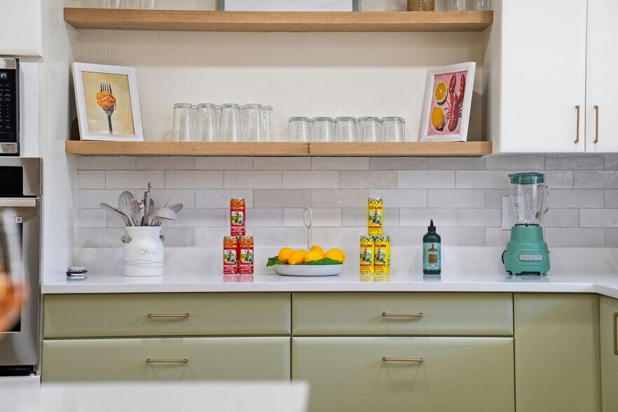 Building Photo - 3201 Southern Pkwy W