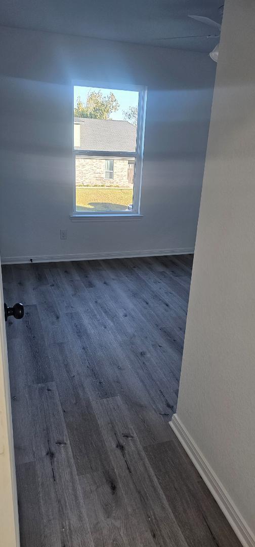 Building Photo - 211 E Lyndale Dr