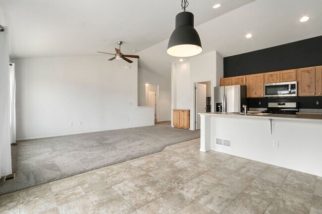 Building Photo - Fantastic Loveland Location with 5 Bedrooms, 3 Bathrooms, 2-Car Garage, and Finished Basement!
