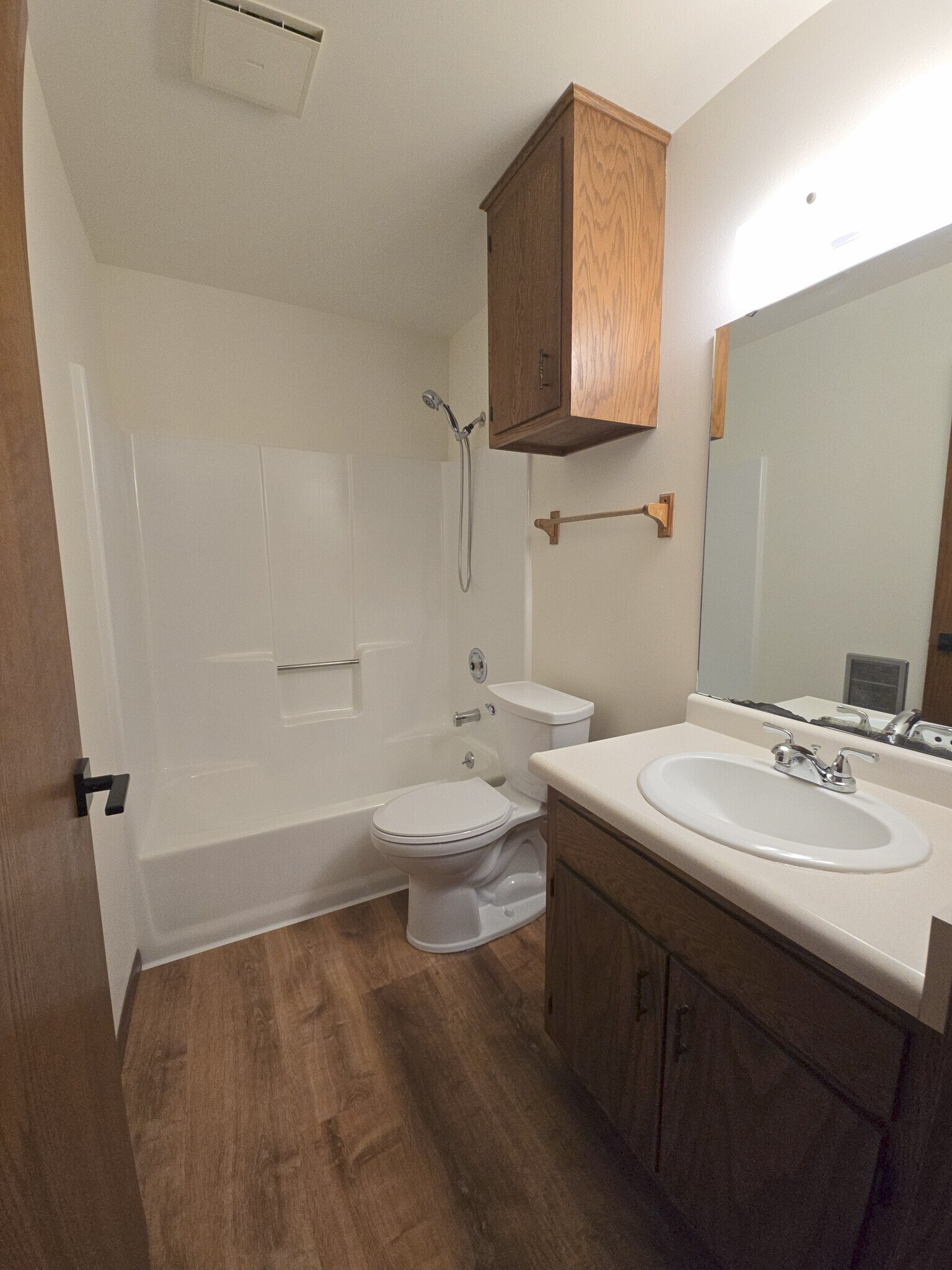 Bathroom - 131 Maple Ave S