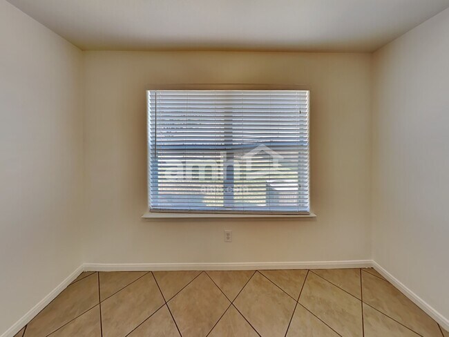 Building Photo - 6823 Manor Terrace Ln