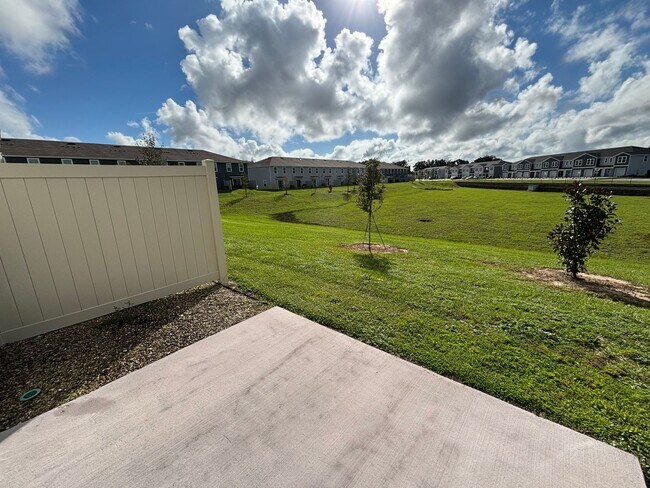 Building Photo - 8243 SW 67th Ave