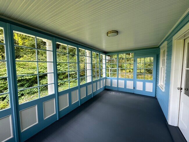 Building Photo - 4260 Old Route 22