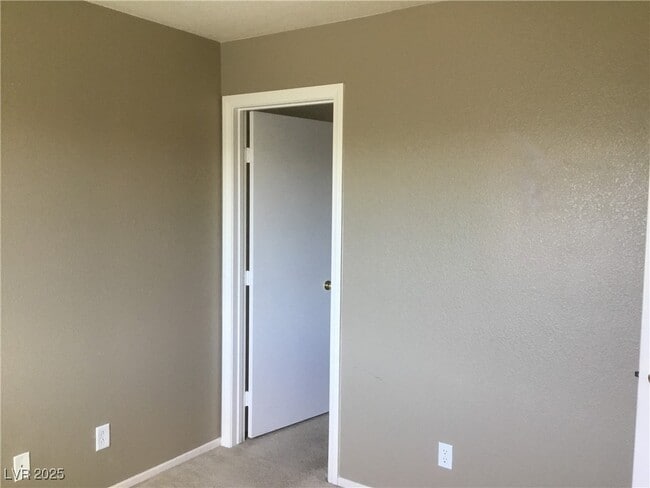 Building Photo - 476 Lime Grass Ave