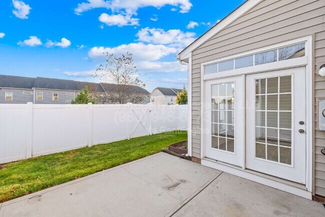 Building Photo - 117 Snead Rd