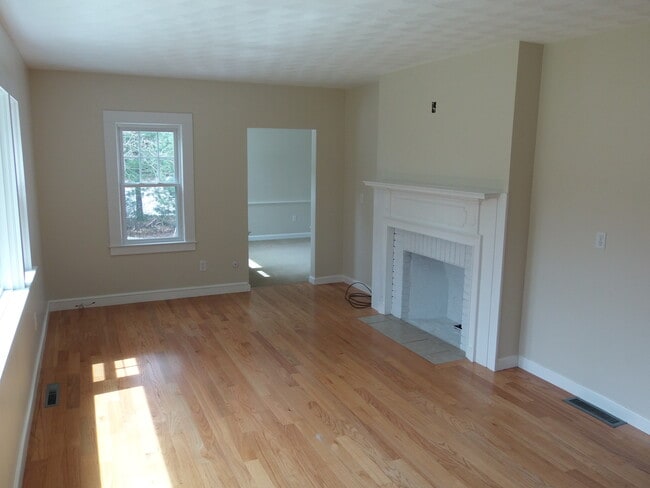 Building Photo - 2780 Falmouth Rd