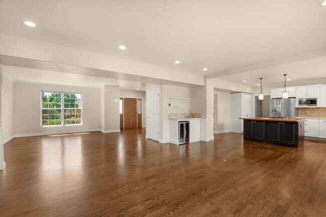 Building Photo - 2420 Regal View Ct