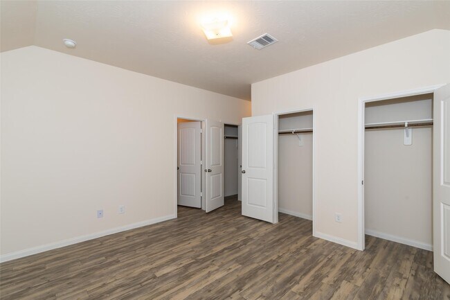 Building Photo - 10338 Sunset Glow Ave