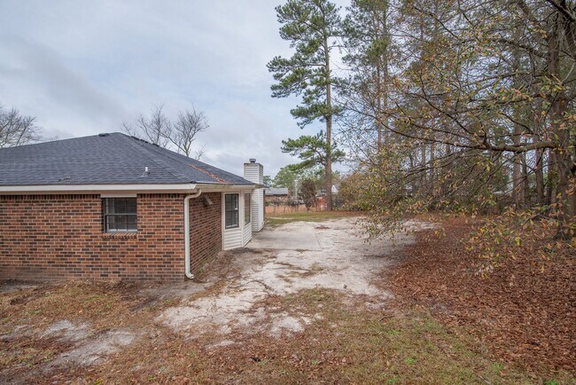 Building Photo - Updated 3 BR/2 BA - 10 Minutes From Gate 5 @ Ft. Gordon