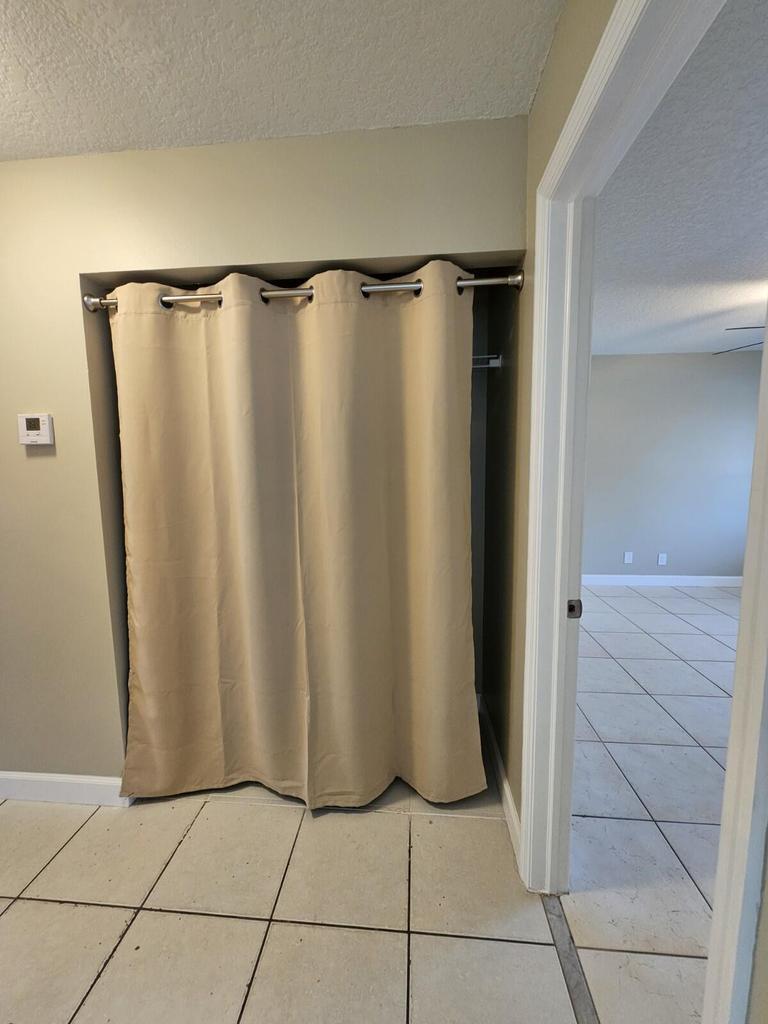 Building Photo - 4876 Orleans Ct