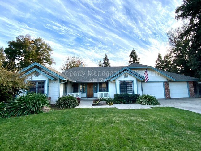 Building Photo - 672 W Ellery Ave