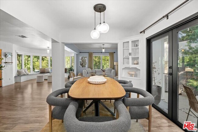 Building Photo - 4104 Saugus Ave