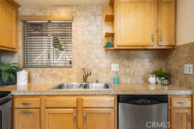 Building Photo - 2286 Via Puerta